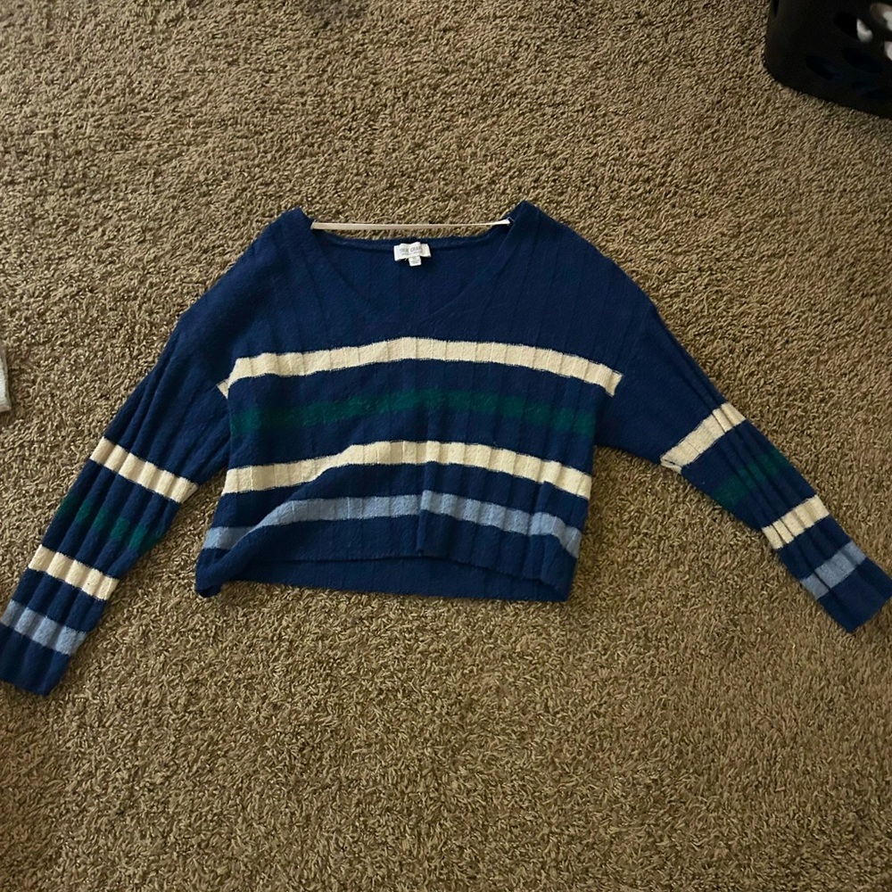 Wore this maybe once or twice. kinda off the shoulder and cropped.